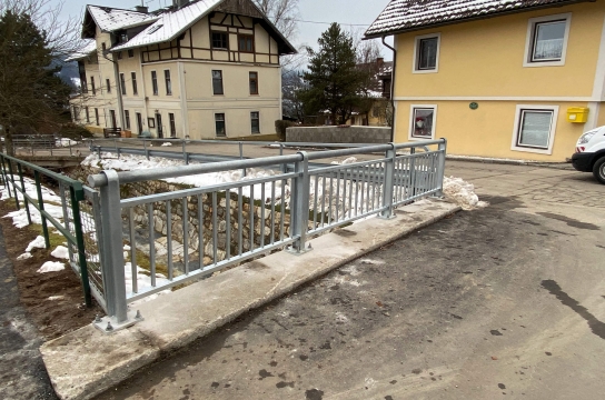 Krennovativ Metall Design - Projekt Geländer